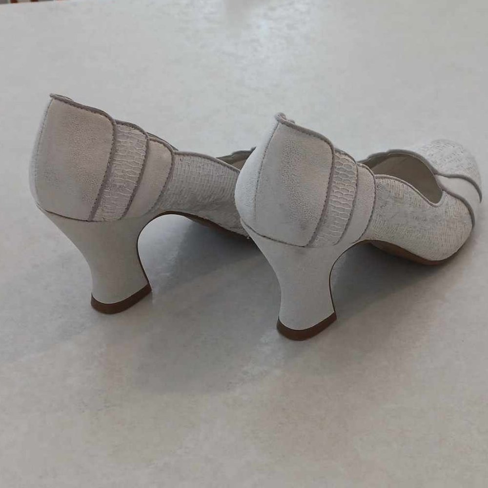 Ruby Shoo - Picture 3 of 8